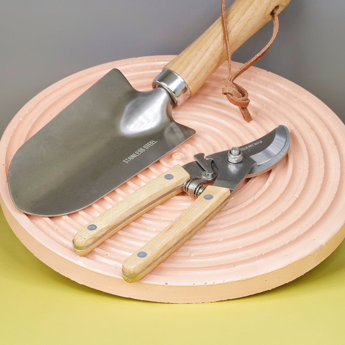 SET GARTENSCHAUFEL ASTSCHERE - BOTANG online bestellen bei potflourri