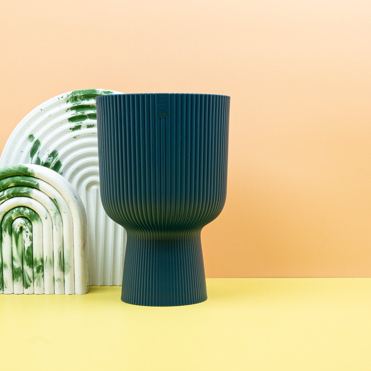 ÜBERTOPF ELHO VIBES FOLD RUND COUPE TIEFENBLAU online bestellen bei potflourri